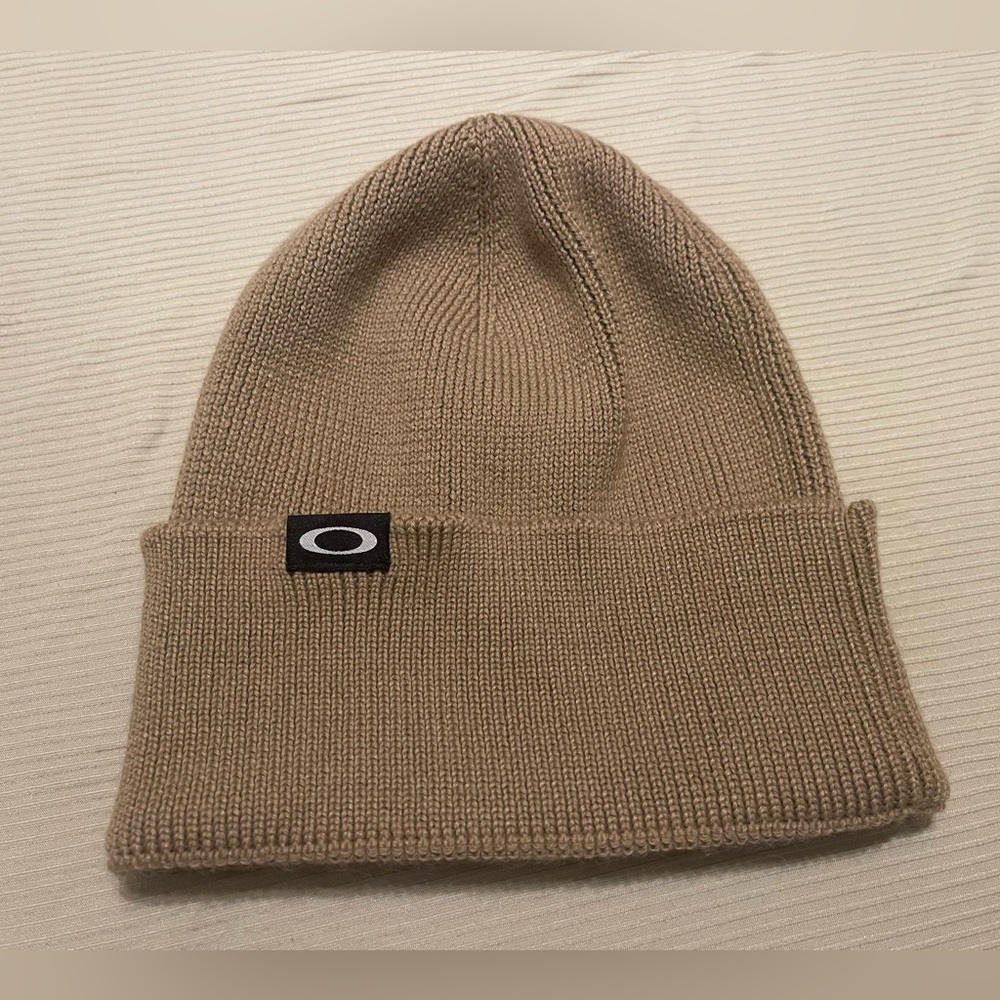 Oakley beanie